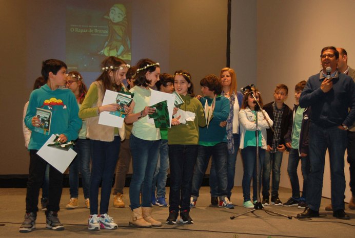 Agrupamento de Escolas e Município do Peso da Régua dinamizam concurso literário "Ler é Crescer"